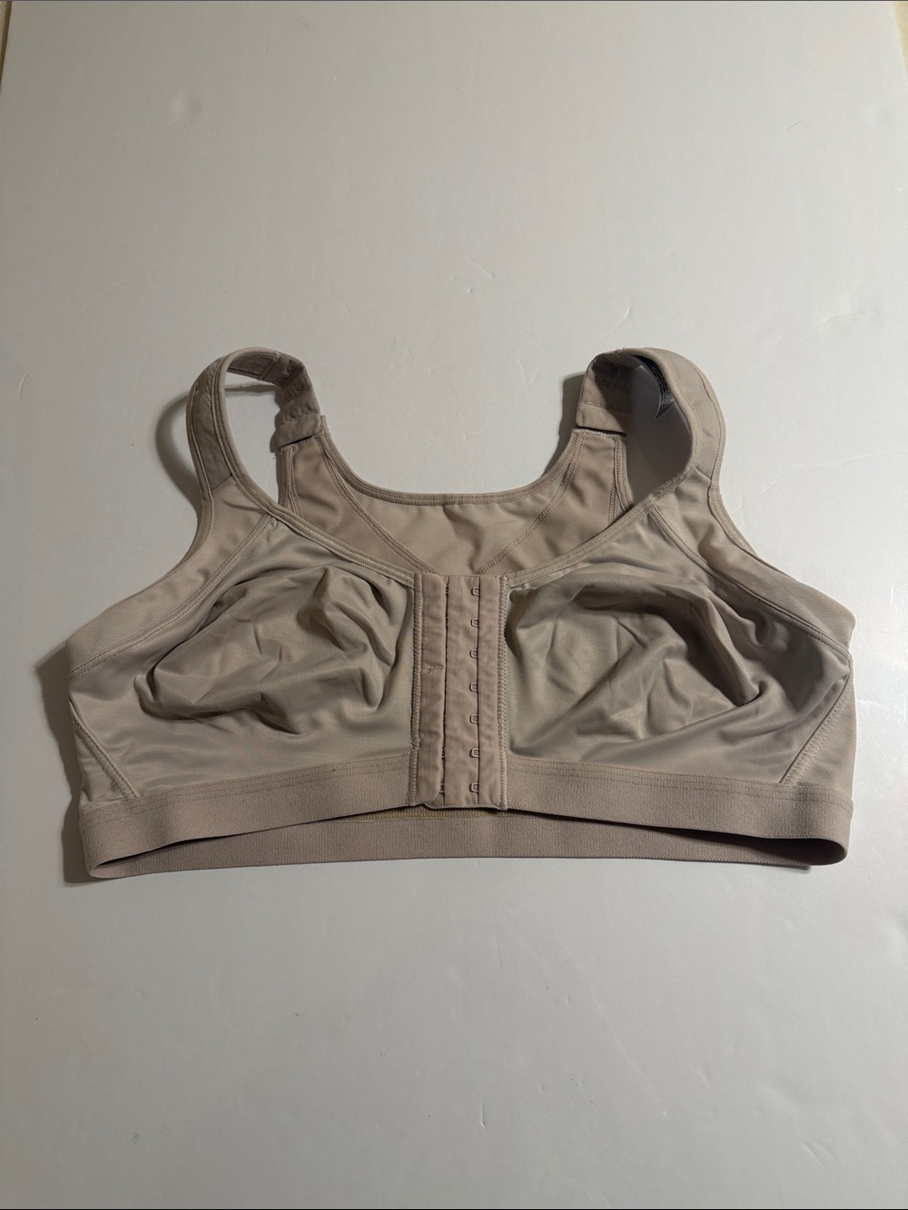 Leonisa Front-Closure Wireless Comfort Posture Support Bra in Taupe 38D NWOT